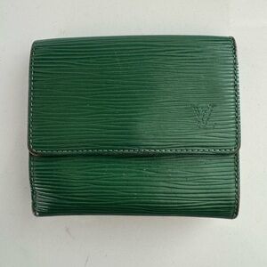 LOUIS VUITTON EPI LEATHER GREEN 4” x 4.5” WALLET